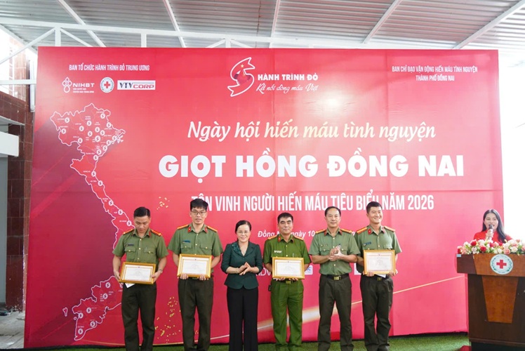 tin 10.6b.jpg