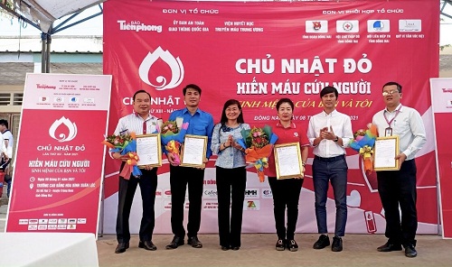 HM truong CĐ Xloc.jpg