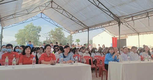HM trường CĐ XLoc.jpg